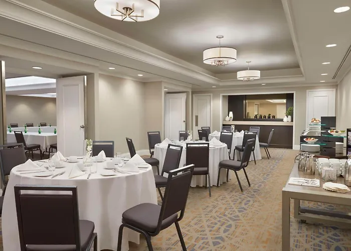 Best Western Parkway Hotel Toronto North
