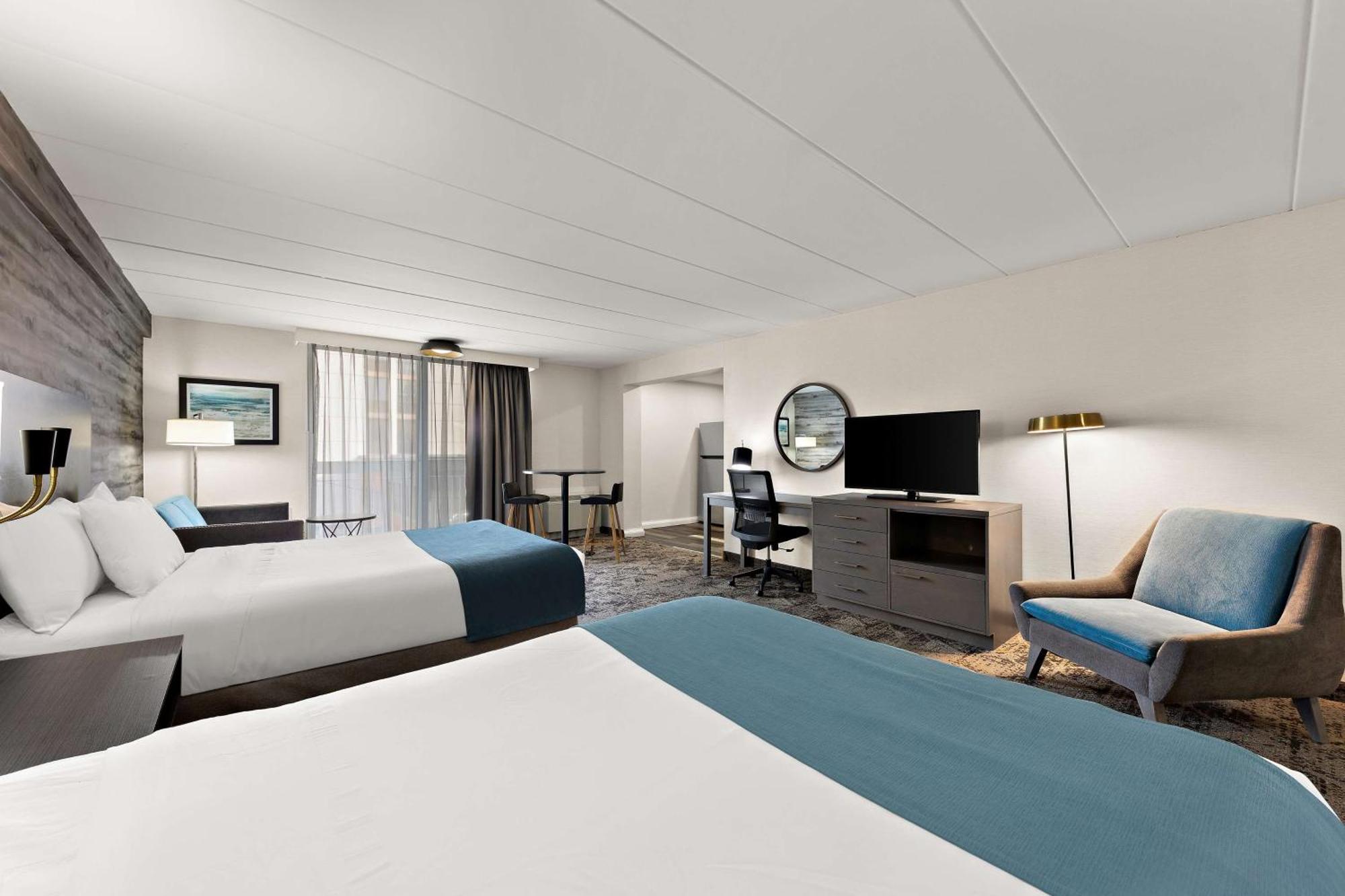 Western Parkway Toronto North Hotel 3*