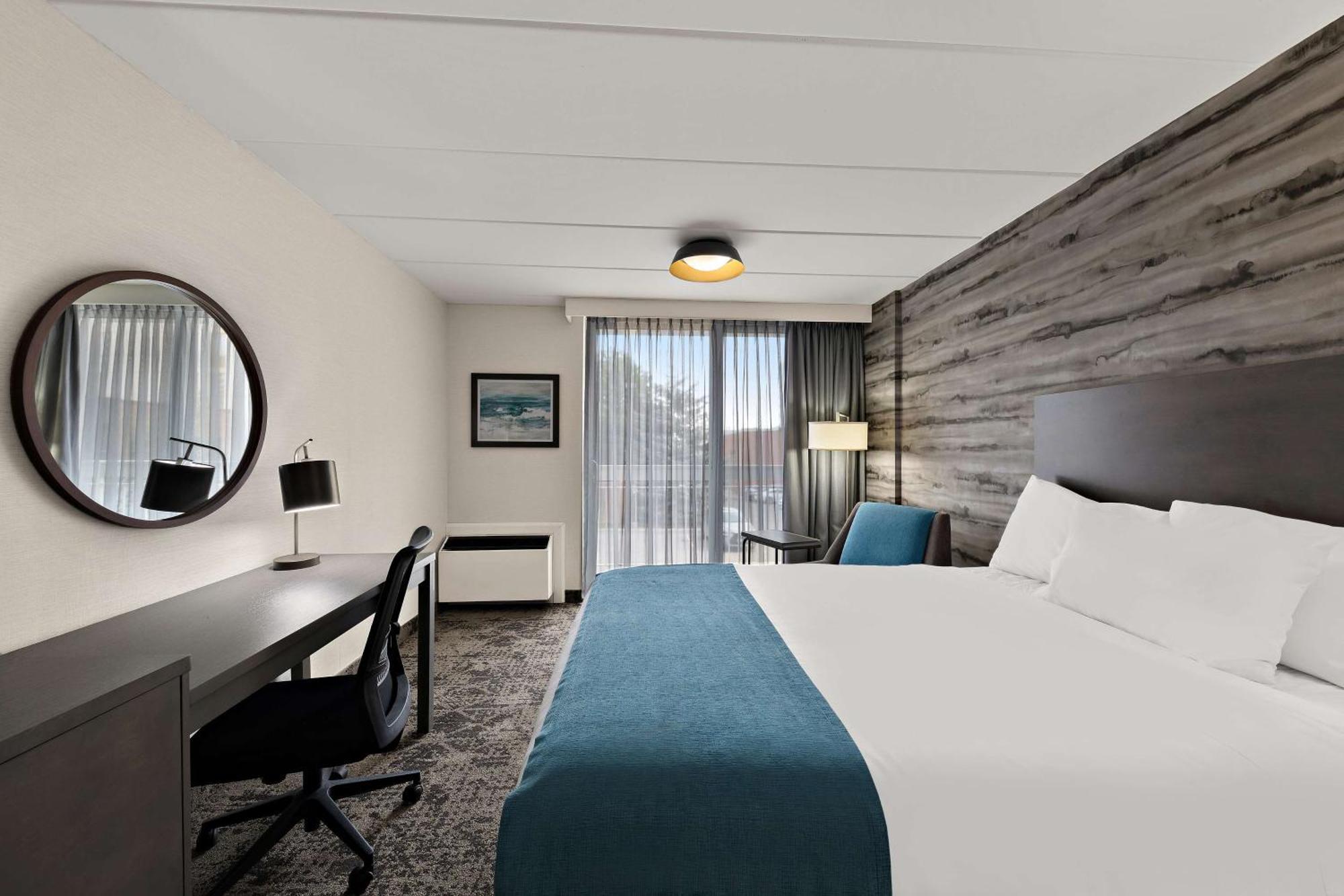 Hotel Western Parkway Toronto North