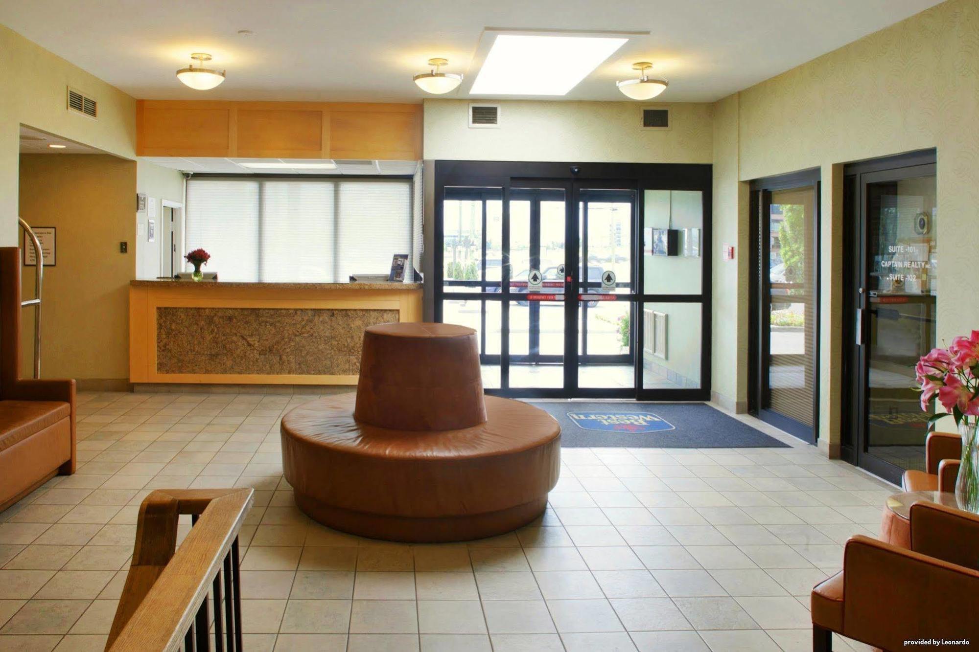 Western Parkway Toronto North 3*